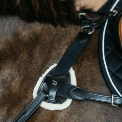 Dyon - Pad de protection en peau de mouton vegan collier de chasse 5 points New English Collection noir