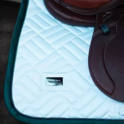 Equestrian Stockholm - Tapis de selle Dramatic Monday Modern blanc