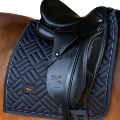 Equestrian Stockholm - Tapis de dressage Modern midnight blue