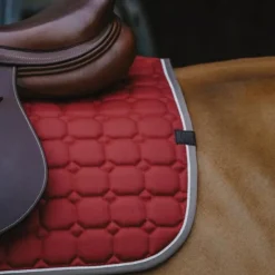 Equithème - Tapis de selle Orion cerise