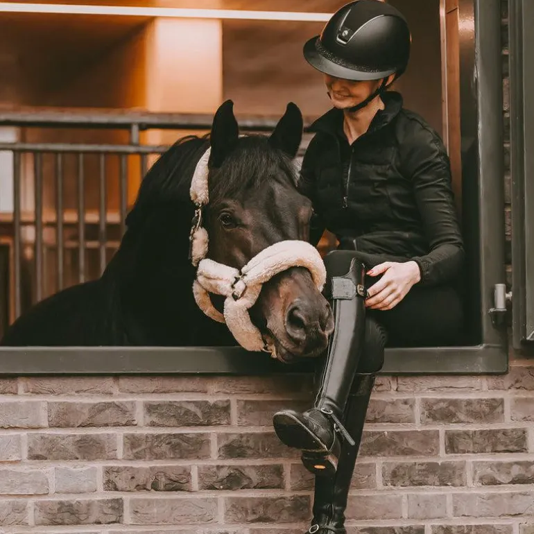 Kentucky Horsewear - Licol de transport mouton blanc