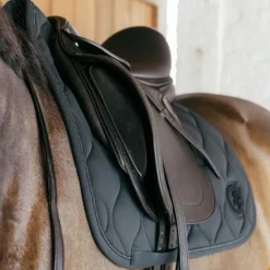 Kentucky Horsewear - Tapis de dressage Wave 3D logo vert sapin