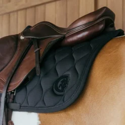 Kentucky Horsewear - Tapis de selle Wave jumping 3D logo noir