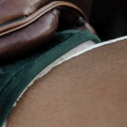 Kentucky Horsewear - Tapis de selle Skin Friendly Velvet vert sapin