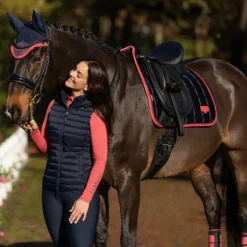 LeMieux - Tapis de dressage Square Loire Classic marine/ cranberry